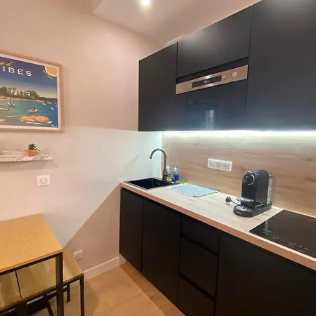 06ck Cosy In The Heart Of Old *