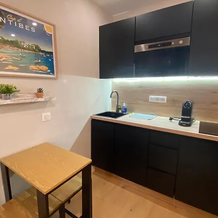 شقة 06ck Cosy In The Heart Of Old *