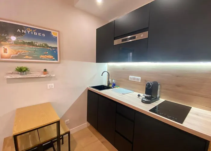 06ck Cosy In The Heart Of Old *