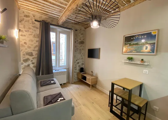 Daire 06ck Cosy In The Heart Of Old Antibes